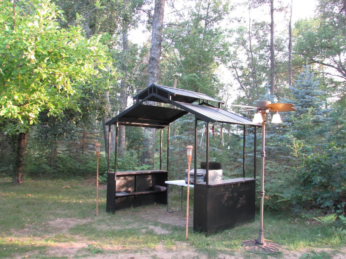 Best Bear Lodge & Campground Irons Eksteriør billede
